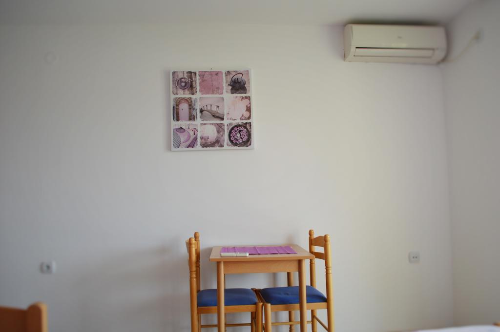 Guest House Ivana Tivat Exterior photo